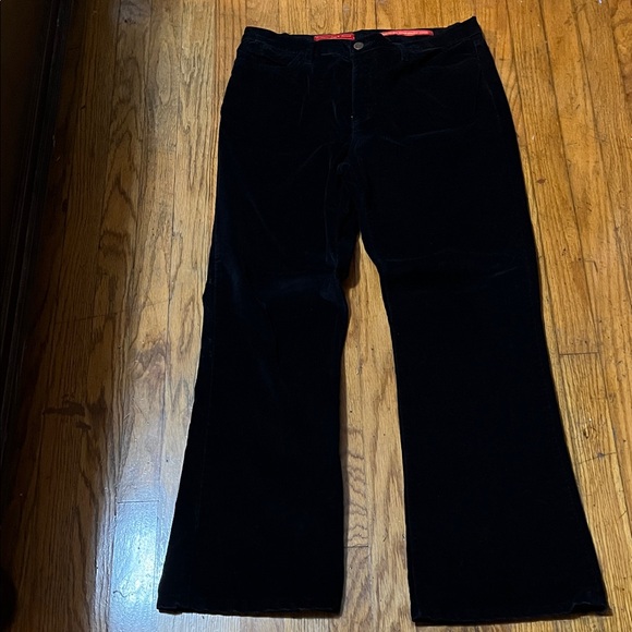 NYDJ Women's Black Jeans - Picture 5 of 9
